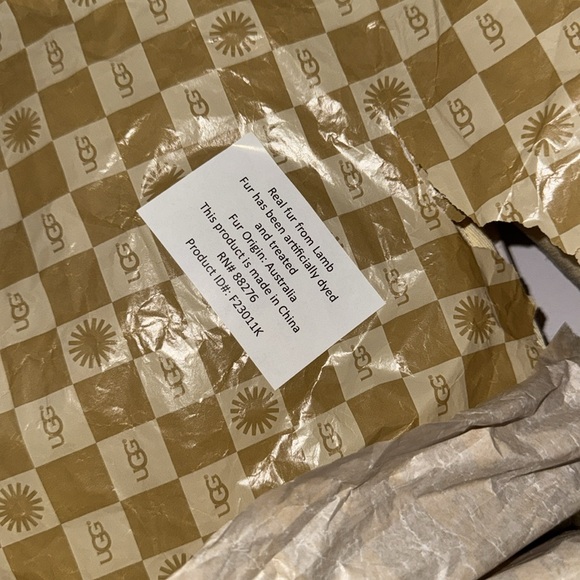 UGG Australia Boots - Picture 6 of 7